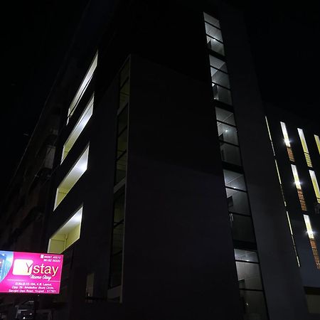Y Stay Homestay Tirupati Esterno foto